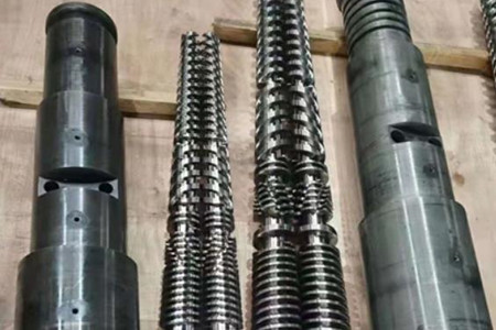 塑料擠出機螺桿機筒選型原則,掌握這幾點!